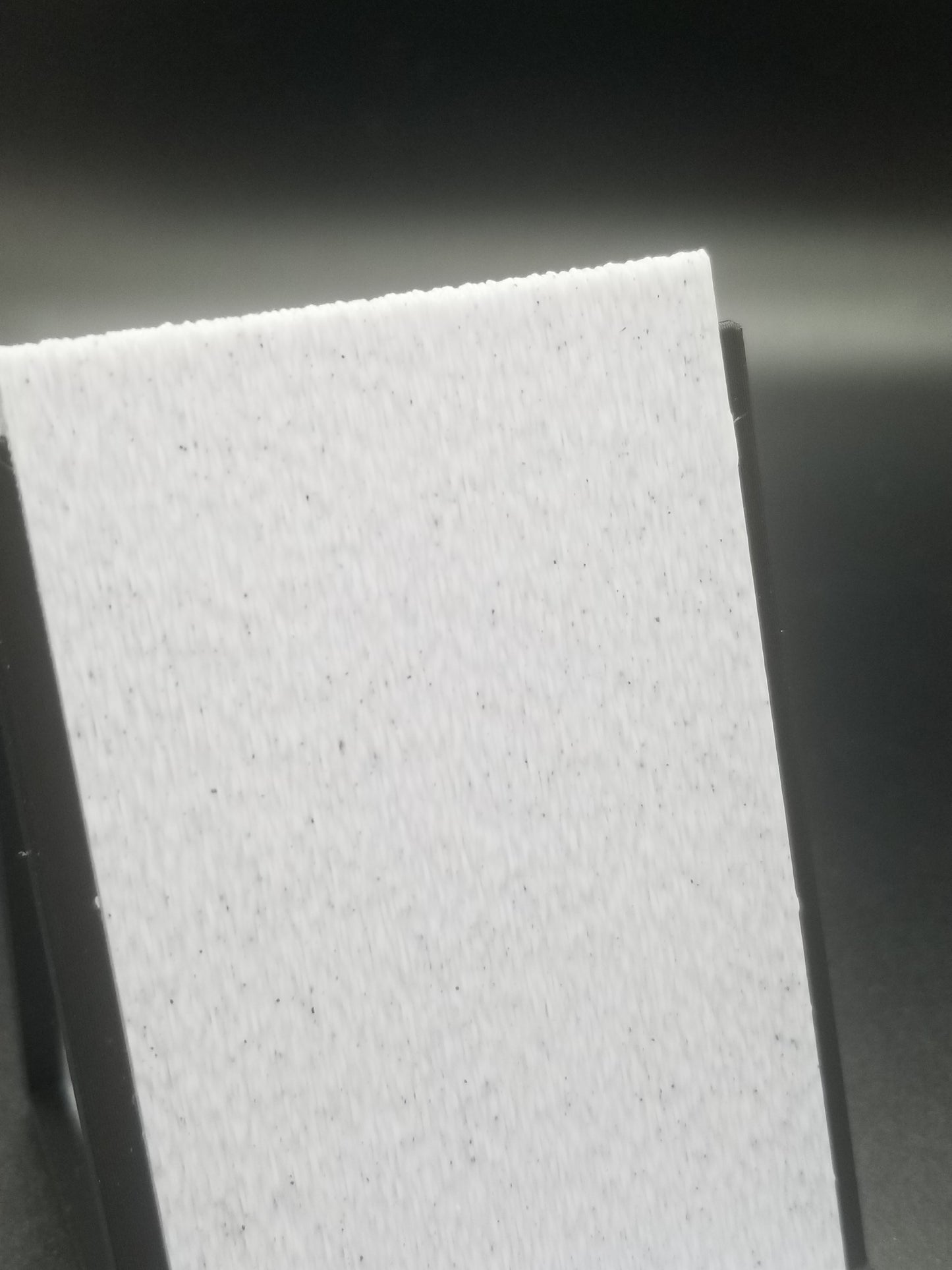 Heart Loop Phone Stand