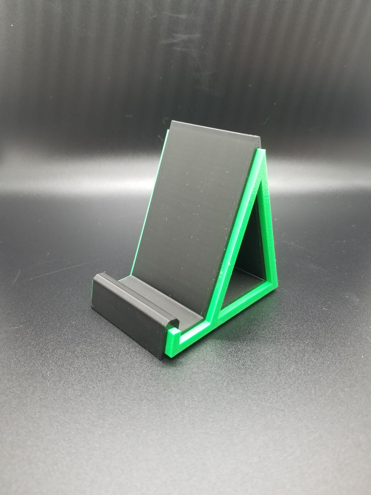 Heart Loop Phone Stand