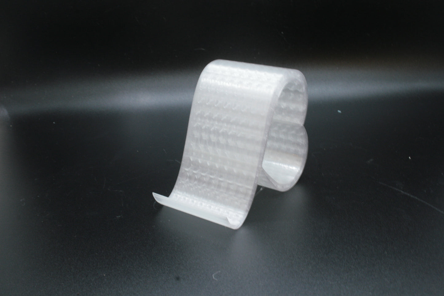 Heart Loop Phone Stand