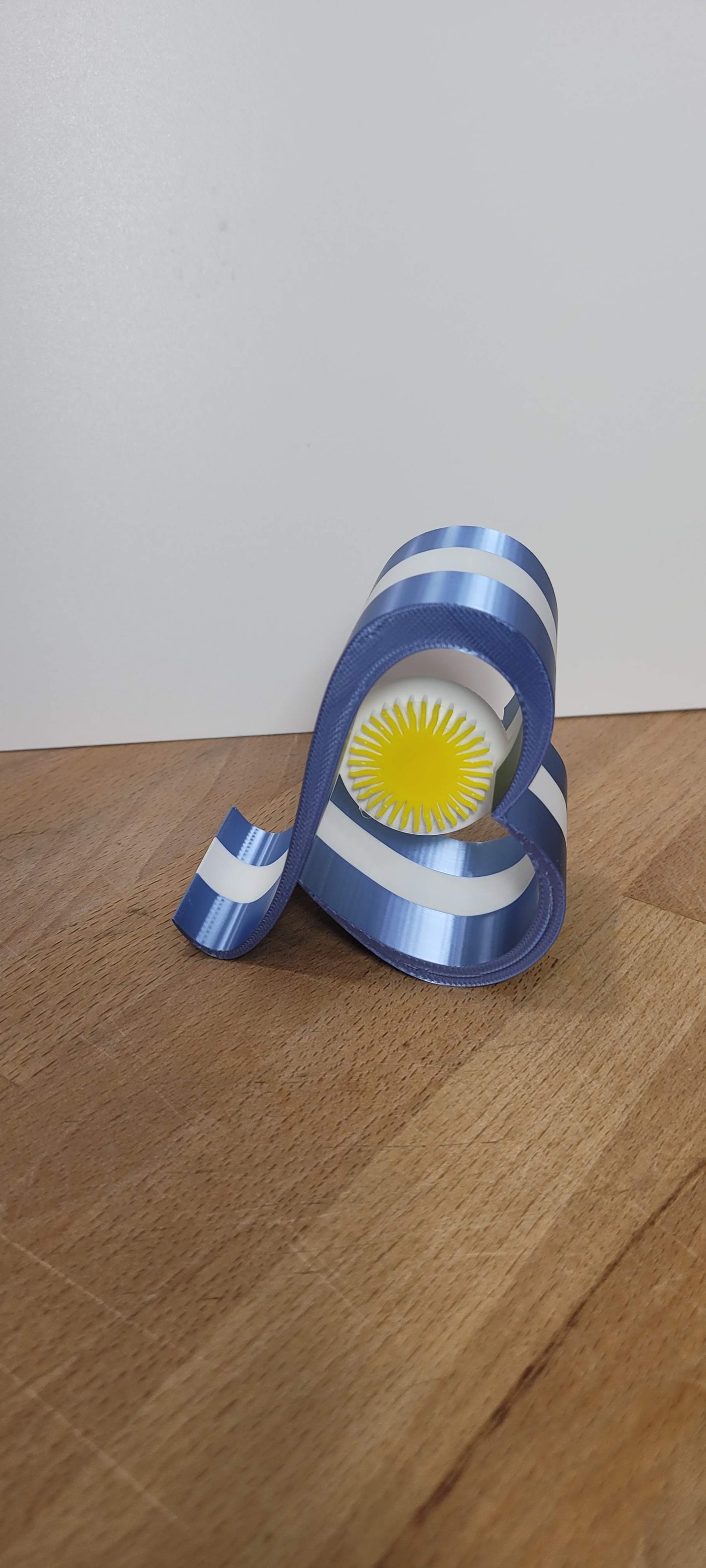 Heart Loop Phone Stand