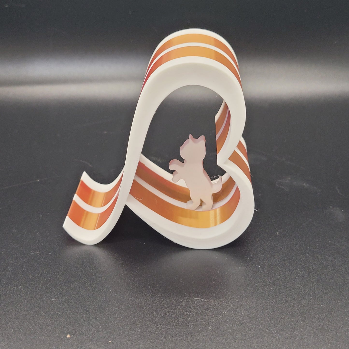 Heart Loop Phone Stand