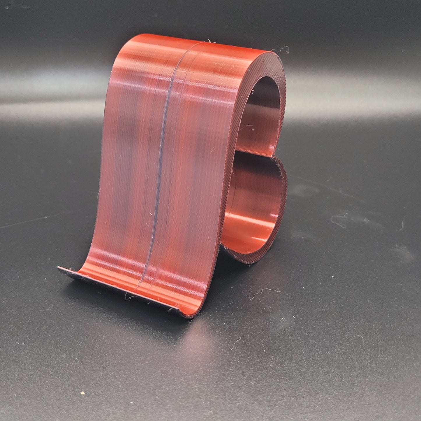 Heart Loop Phone Stand