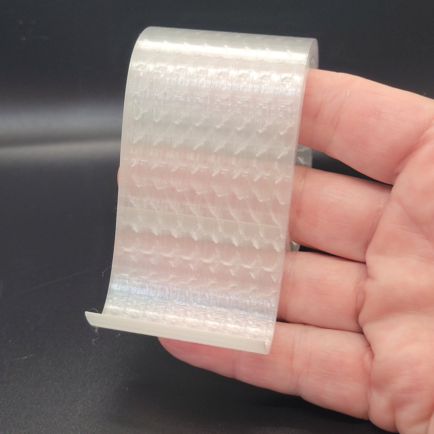 Heart Loop Phone Stand