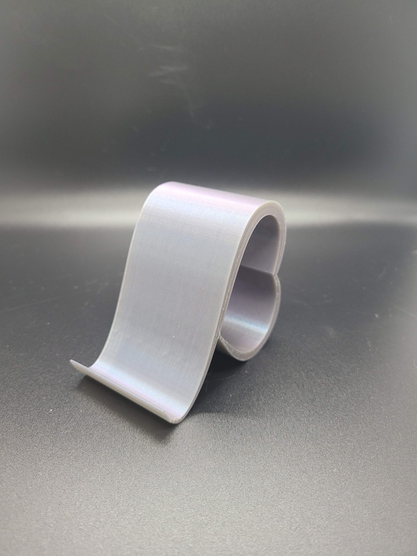 Heart Loop Phone Stand