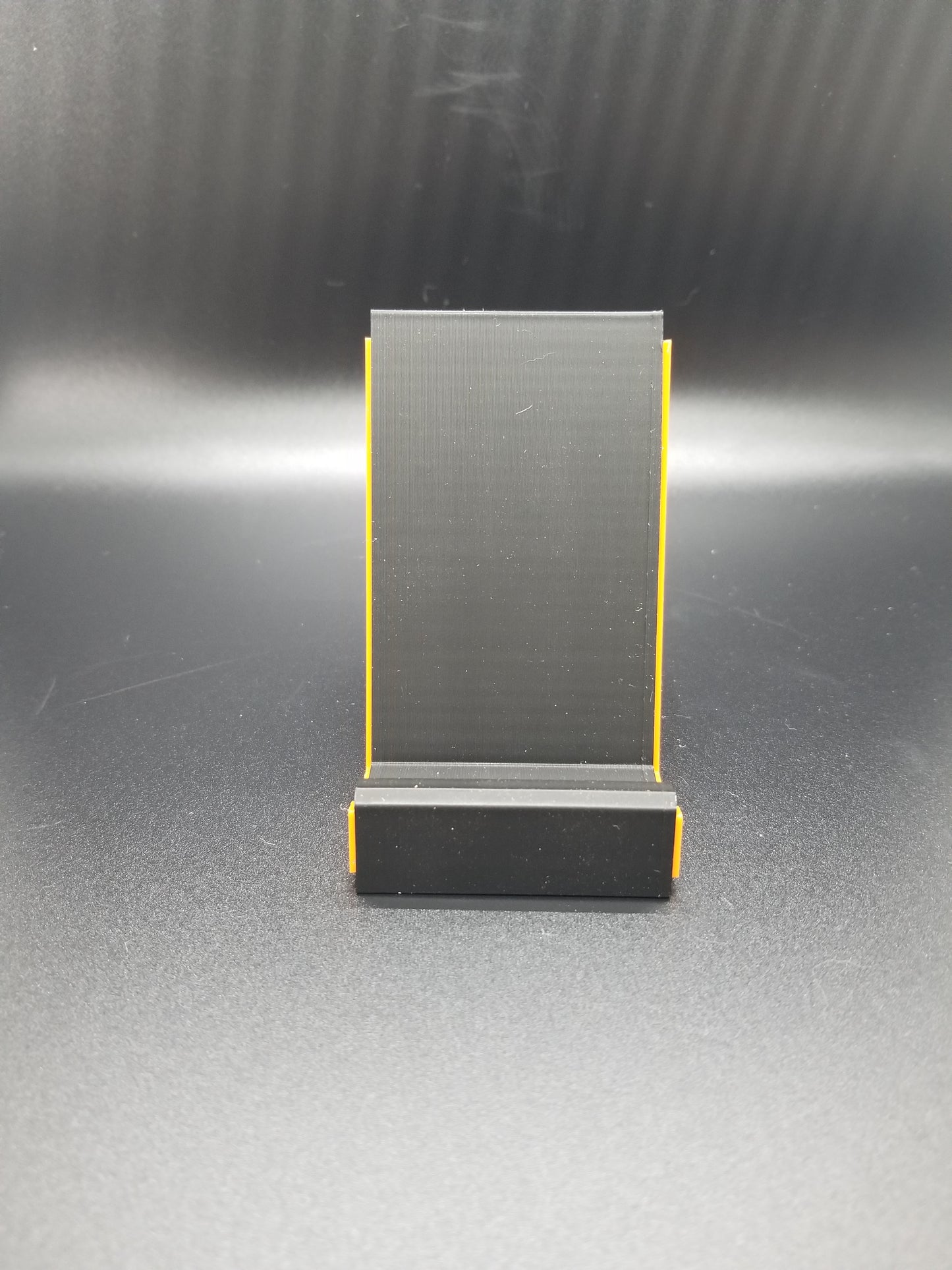 Heart Loop Phone Stand