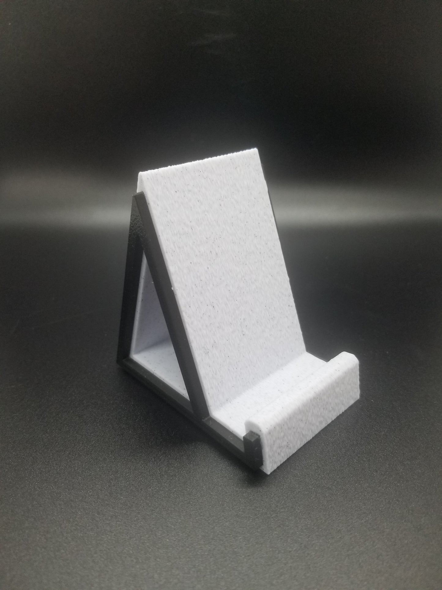 Heart Loop Phone Stand